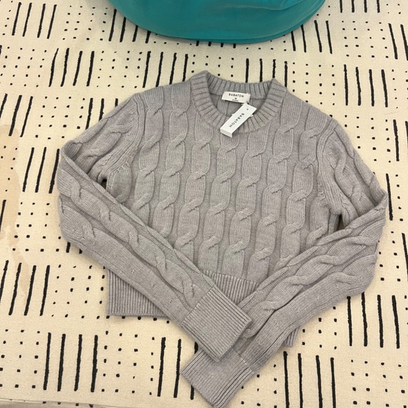 Sweater - Picture 2 of 3